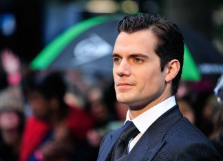 Henry Cavill diz que o Universo DC começou a contar histórias do jeito correto
