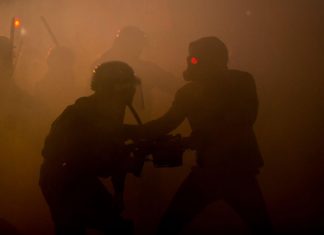 O Doutrinador | Vídeo mostra os efeitos especiais do primeiro filme de super-herói brasileiro O Doutrinador