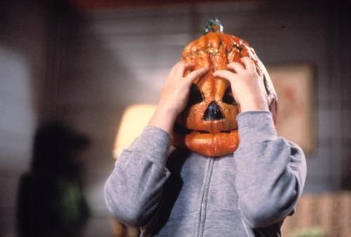 Halloween  Entenda a COMPLICADA cronologia da famosa franquia de terror! -  CinePOP