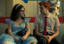 Netflix divulga fotos de “Ninguém Tá Olhando”, série de Daniel Rezende