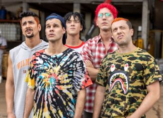 O domingo começou nostálgico na Comic Con Experience com o painel de “Mamonas Assassinas”